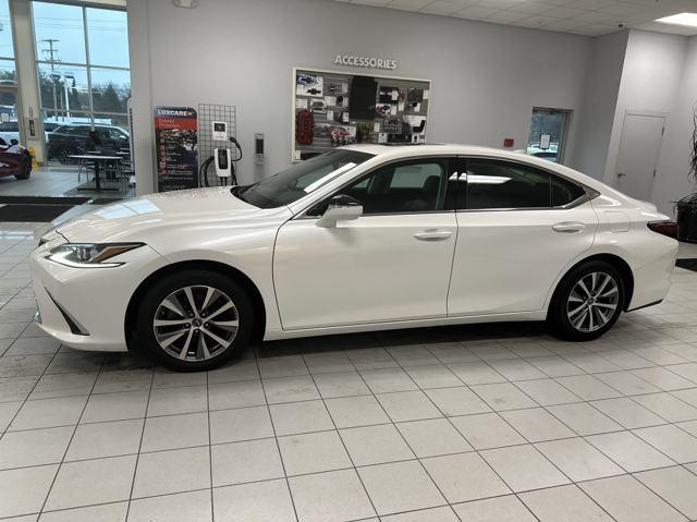 used 2019 Lexus ES 350 car, priced at $30,129