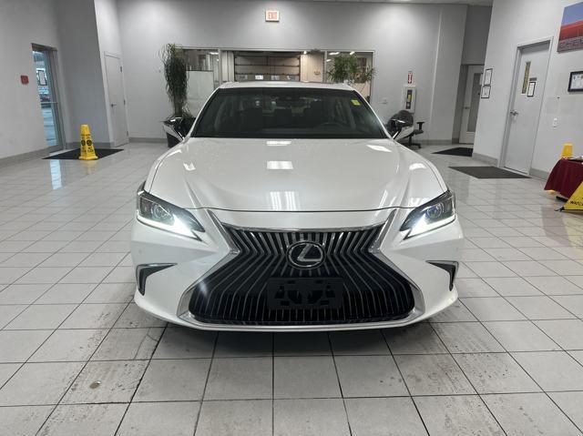 used 2019 Lexus ES 350 car, priced at $30,129