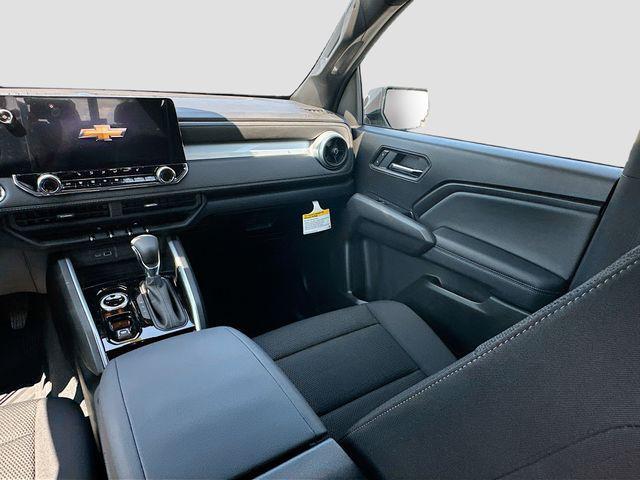 new 2024 Chevrolet Colorado car, priced at $33,500