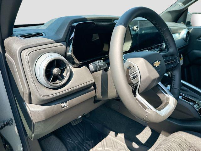 new 2024 Chevrolet Colorado car, priced at $33,500