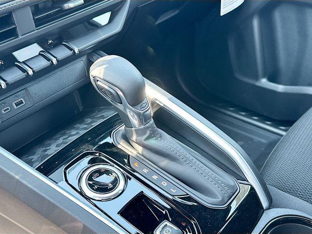 new 2024 Chevrolet Colorado car, priced at $33,500