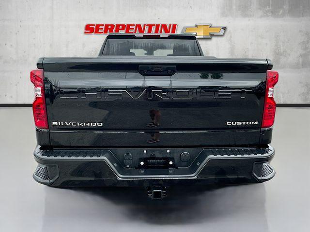 new 2024 Chevrolet Silverado 1500 car, priced at $39,495
