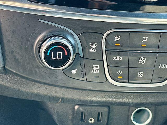 used 2023 Chevrolet Traverse car, priced at $32,594