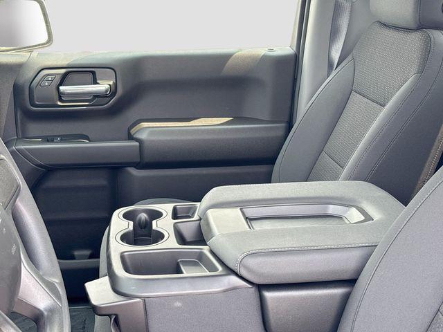new 2024 Chevrolet Silverado 1500 car, priced at $33,000