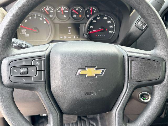 new 2024 Chevrolet Silverado 1500 car, priced at $33,000