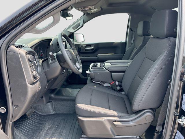 new 2024 Chevrolet Silverado 1500 car, priced at $33,000