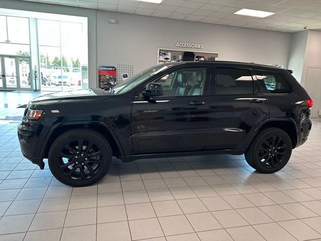 used 2017 Jeep Grand Cherokee car, priced at $17,366