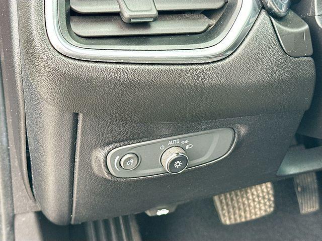 used 2019 Chevrolet Equinox car, priced at $17,274