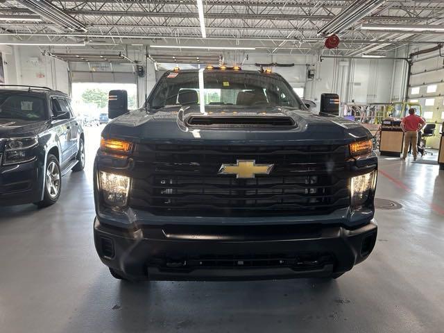 new 2025 Chevrolet Silverado 3500 car, priced at $63,498