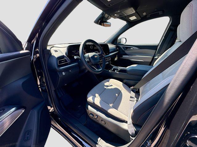 new 2025 Chevrolet Traverse car, priced at $41,426