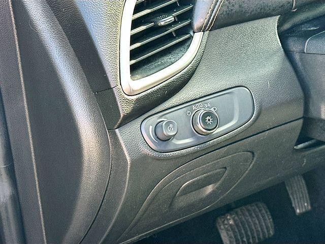 used 2022 Chevrolet Trax car, priced at $14,729