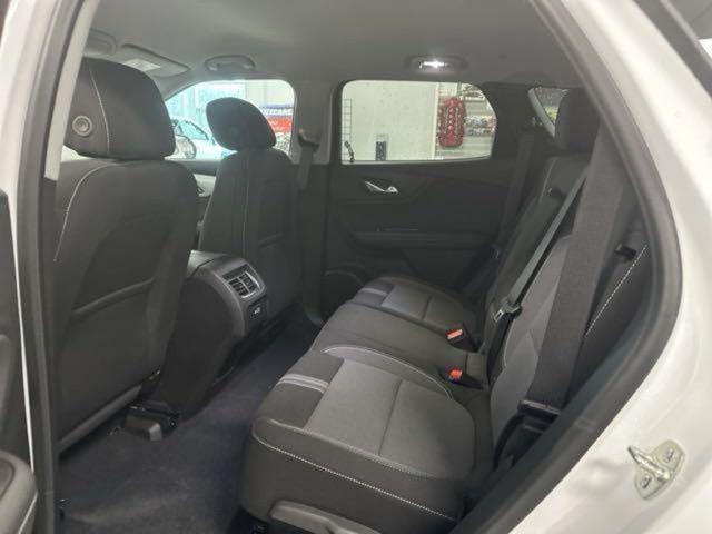 new 2025 Chevrolet Blazer car, priced at $29,200
