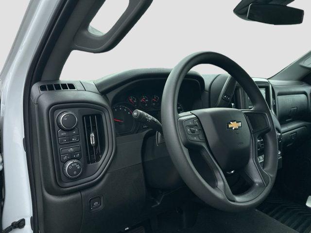 new 2025 Chevrolet Silverado 1500 car, priced at $35,995
