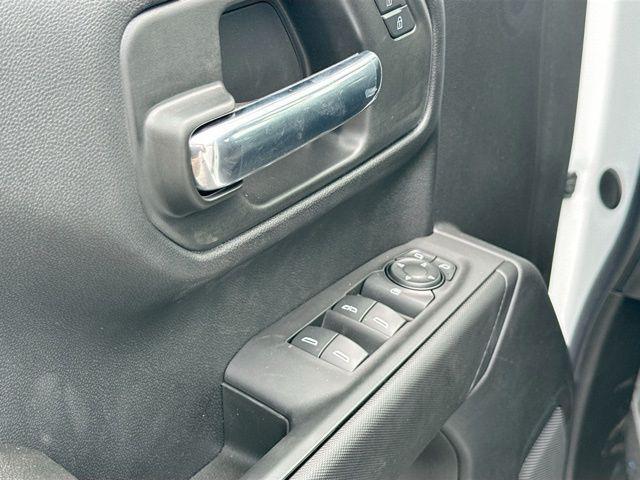 new 2025 Chevrolet Silverado 1500 car, priced at $35,995