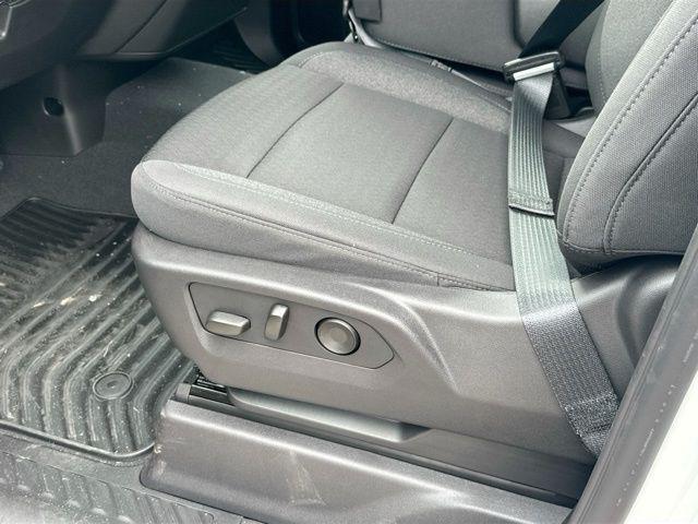 new 2025 Chevrolet Silverado 1500 car, priced at $35,995
