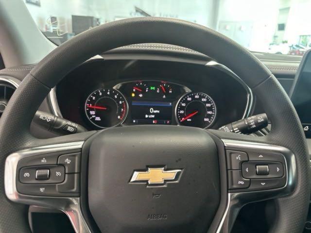 new 2025 Chevrolet Blazer car, priced at $32,999