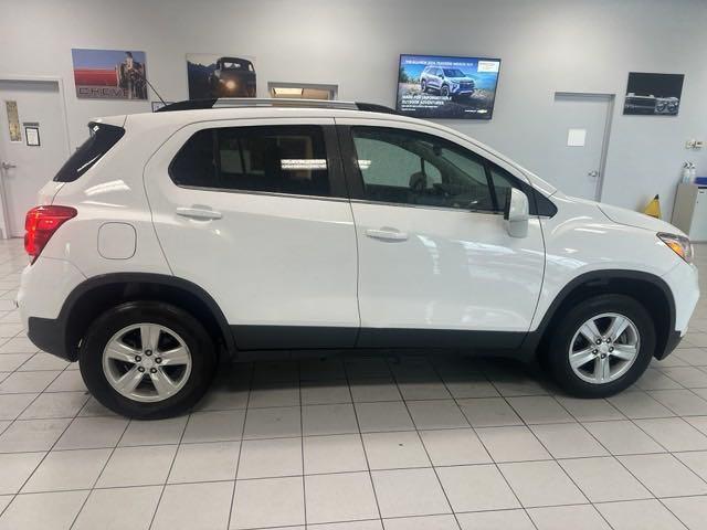 used 2020 Chevrolet Trax car, priced at $15,708