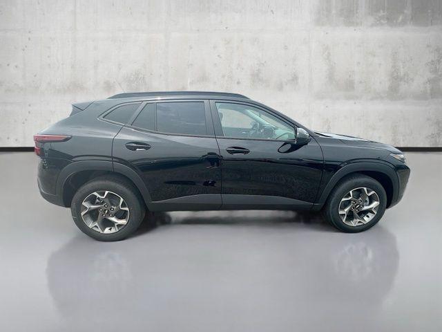 new 2025 Chevrolet Trax car, priced at $21,785