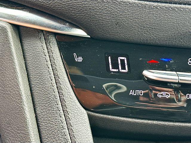 used 2021 Cadillac XT5 car, priced at $30,400