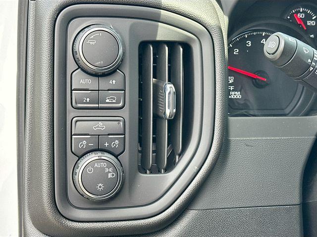 new 2024 Chevrolet Silverado 1500 car, priced at $35,995