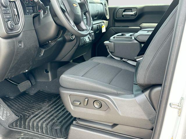 new 2024 Chevrolet Silverado 1500 car, priced at $35,995