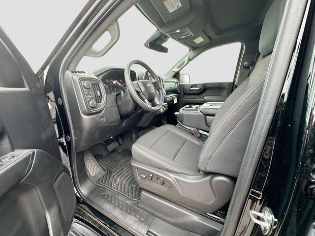 new 2024 Chevrolet Silverado 1500 car, priced at $35,995