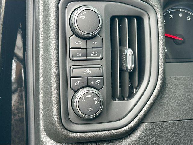 new 2024 Chevrolet Silverado 1500 car, priced at $35,995