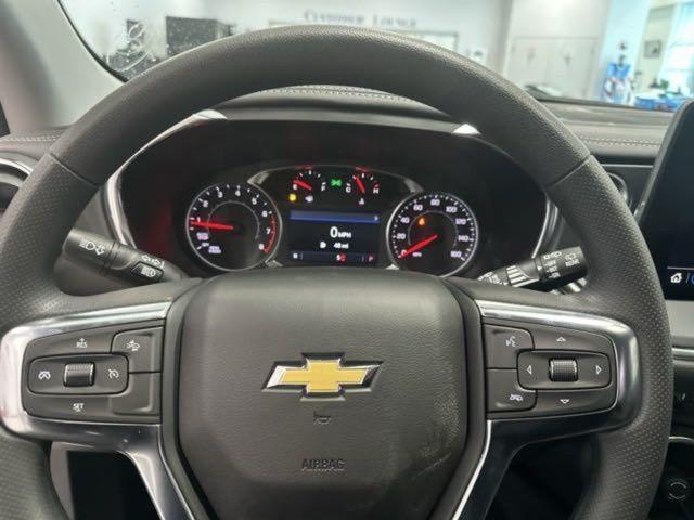 new 2025 Chevrolet Blazer car, priced at $32,999