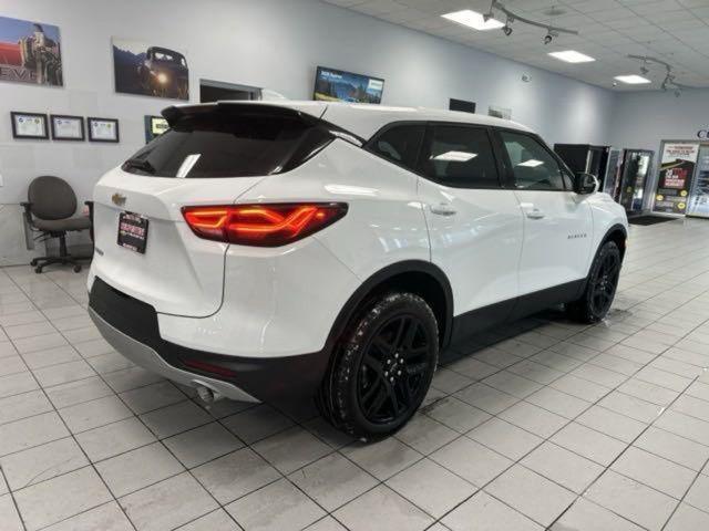 new 2025 Chevrolet Blazer car, priced at $32,999