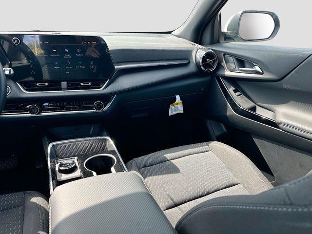 new 2026 Chevrolet Equinox car, priced at $25,590