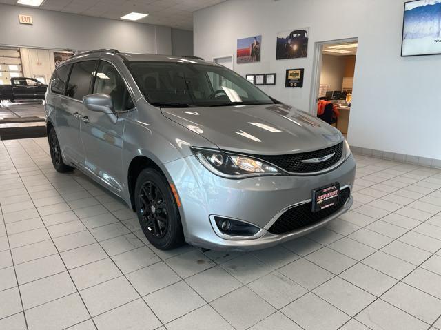 used 2020 Chrysler Pacifica car, priced at $18,987