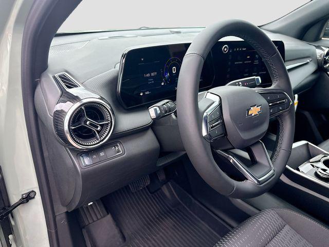new 2026 Chevrolet Equinox car, priced at $30,587