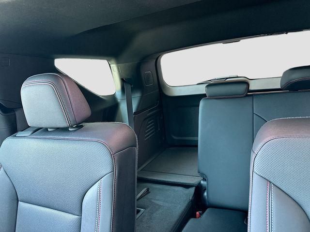 new 2025 Chevrolet Traverse car, priced at $54,014