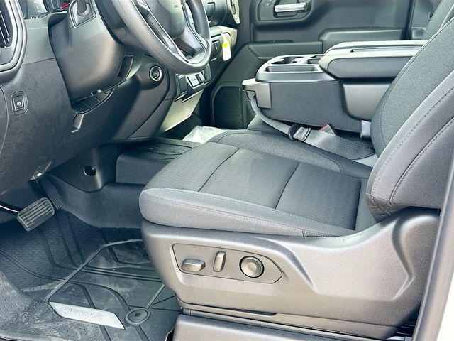 new 2025 Chevrolet Silverado 1500 car, priced at $36,980