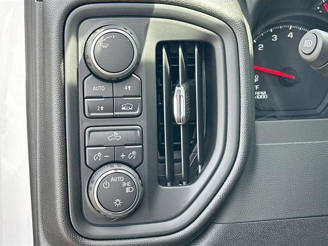 new 2025 Chevrolet Silverado 1500 car, priced at $36,989