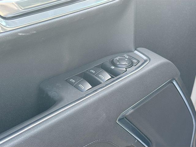 new 2025 Chevrolet Silverado 1500 car, priced at $50,000