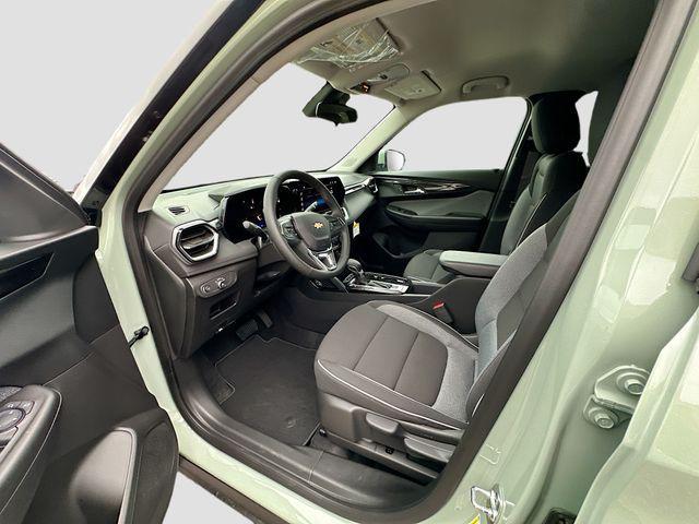 new 2026 Chevrolet TrailBlazer car, priced at $24,100