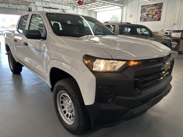 new 2024 Chevrolet Colorado car, priced at $32,390