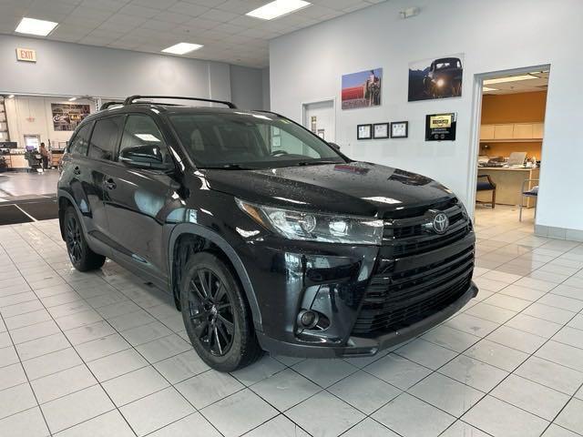 used 2019 Toyota Highlander car, priced at $26,288