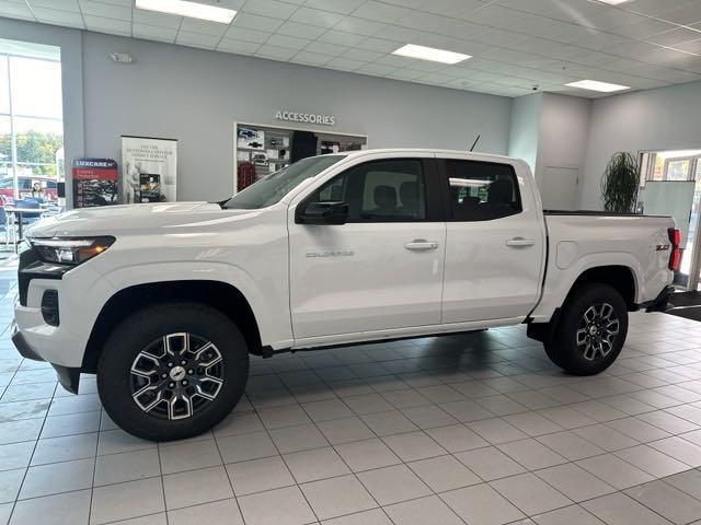 new 2024 Chevrolet Colorado car, priced at $41,095