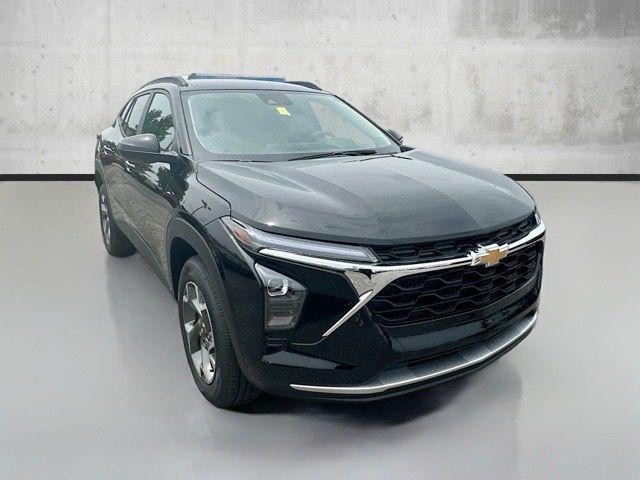 new 2025 Chevrolet Trax car, priced at $21,599