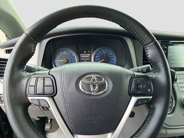 used 2020 Toyota Sienna car, priced at $29,287