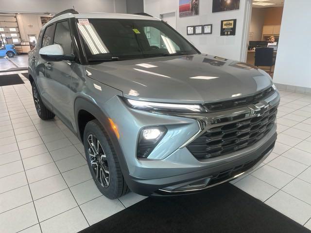 new 2025 Chevrolet TrailBlazer car, priced at $30,126