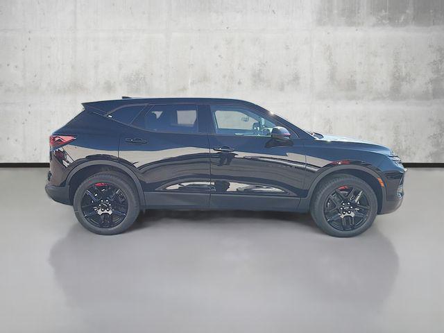 new 2025 Chevrolet Blazer car, priced at $33,299