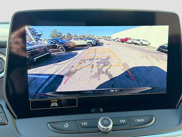 new 2025 Chevrolet Blazer car, priced at $33,299