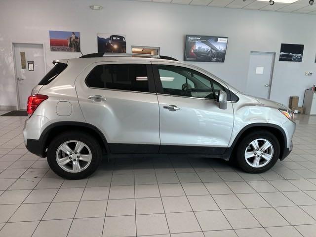 used 2020 Chevrolet Trax car, priced at $12,992