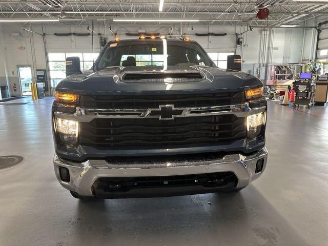 new 2025 Chevrolet Silverado 3500 car, priced at $62,110