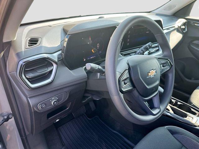 new 2026 Chevrolet TrailBlazer car, priced at $27,005