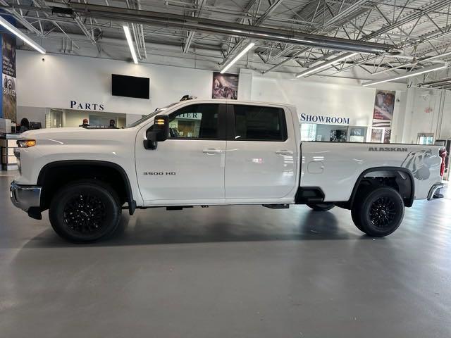 new 2025 Chevrolet Silverado 3500 car, priced at $60,998