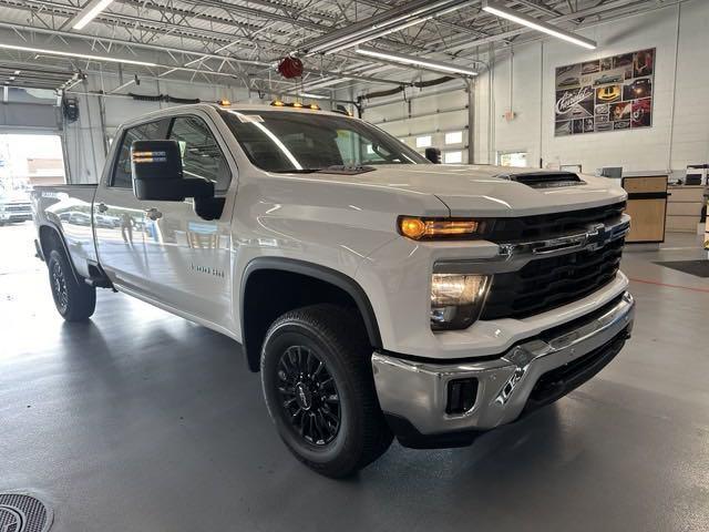 new 2025 Chevrolet Silverado 3500 car, priced at $60,998